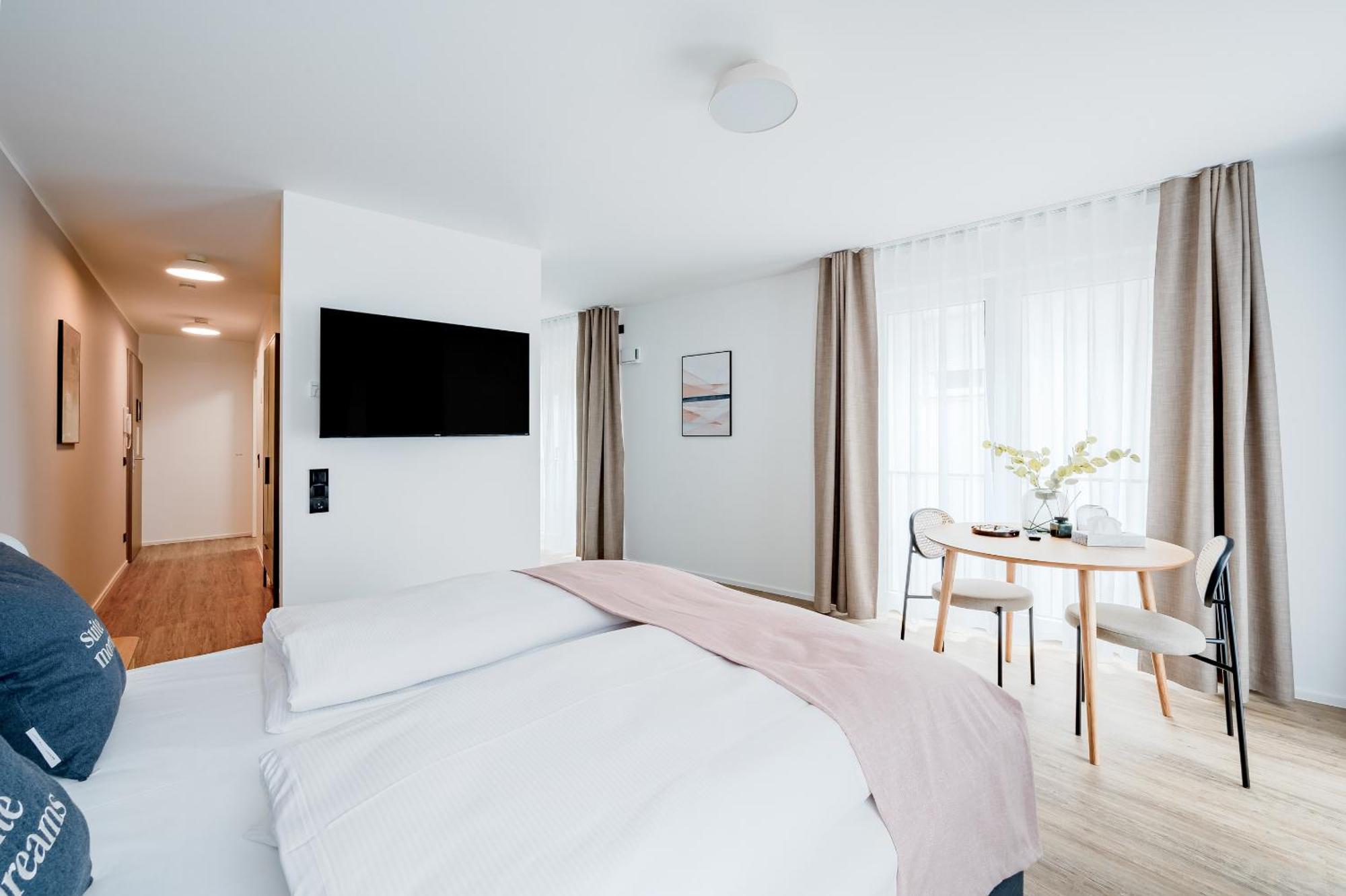 Limehome Metzingen Wilhelmstr Δωμάτιο φωτογραφία